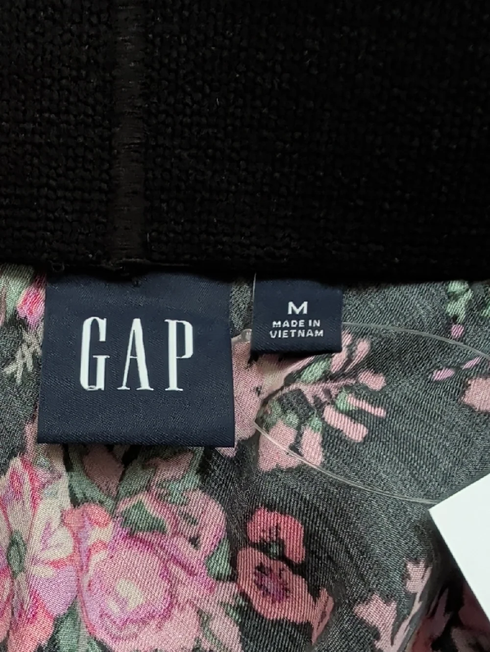 GAP Black Pull On Maxi Slip Skirt with Pink Black Floral Print